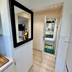 Apartmán 5 Ac Rondo Onz Metro Wifi 80'tv Oled Netflix Hbo Appletv *