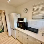 5 Ac Rondo Onz Metro Wifi 80'tv Oled Netflix Hbo Appletv * Varšava