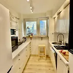 5 Ac Rondo Onz Metro Wifi 80'tv Oled Netflix Hbo Appletv Apartmán