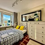 Apartmán 5 Ac Rondo Onz Metro Wifi 80'tv Oled Netflix Hbo Appletv Varšava