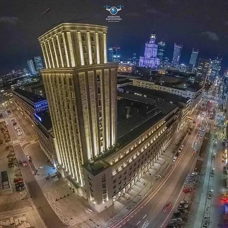 Apartment 5 Ac Rondo Onz Metro Wifi 80'tv Oled Netflix Hbo Appletv