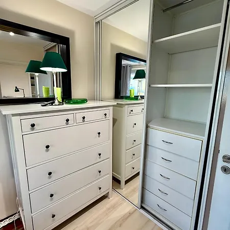 アパート 5 Ac Rondo Onz Metro Wifi 80'tv Oled Netflix Hbo Appletv